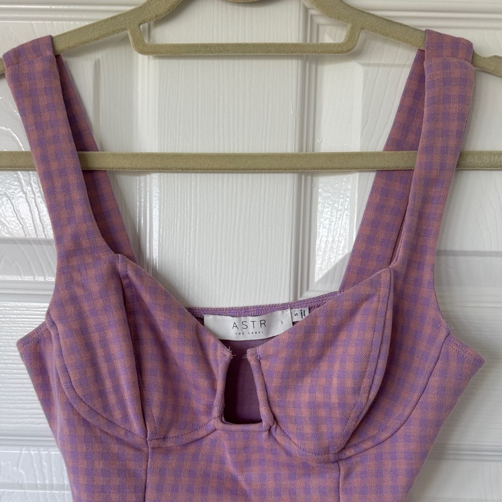 Astr Lavender Checkered Cutout Top